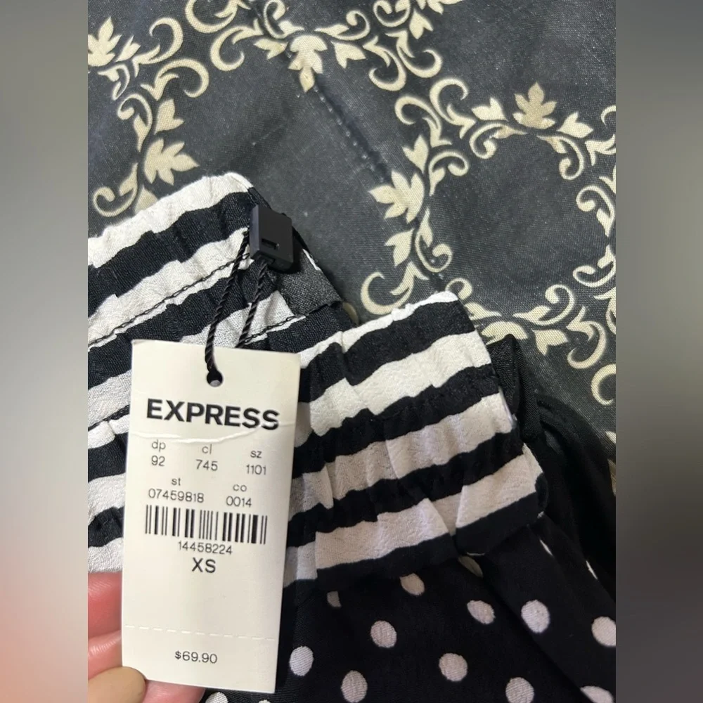 Express pants - Picture 3 of 3